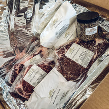 Load image into Gallery viewer, Holiday Gift Box